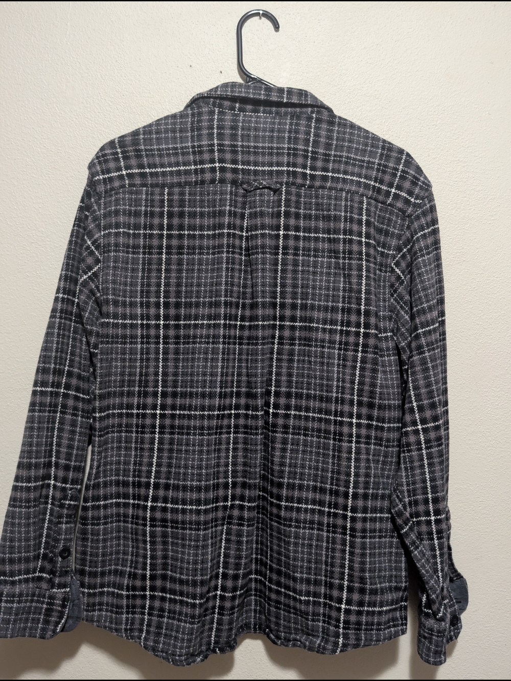 Orvis Black and White Plaid Casual Button-Down Shirt - Picture 7 of 7